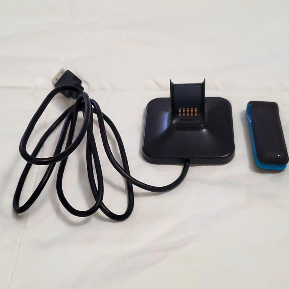 Fitbit F004 Ultra Tracker clip-on fitness tracker Blue & Black